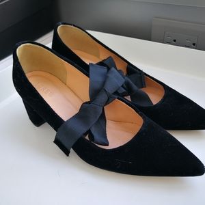 J.Crew black velvet heels with bow(lihhtly used)